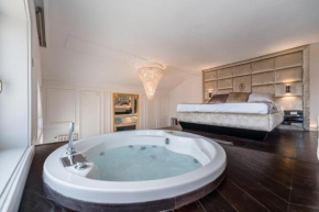Luxury Suites Down Town